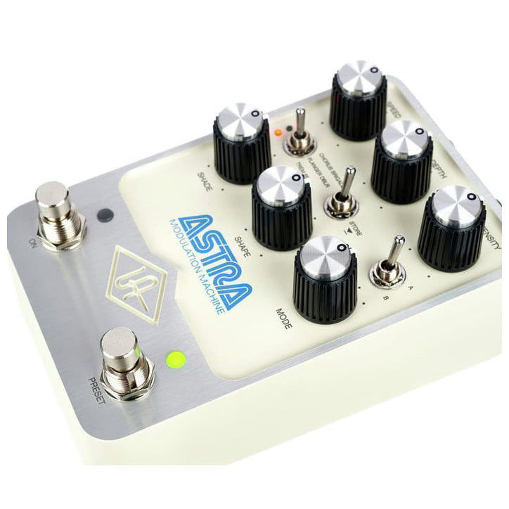 Machine de modulation UNIVERSAL AUDIO Astra