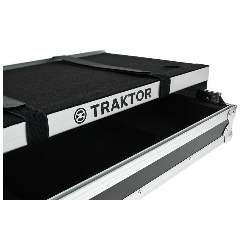 Native Instruments TRAKTOR KONTROL S4 MK3 FLIGHTCASE