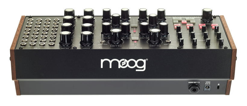 Sous-harmonique Moog