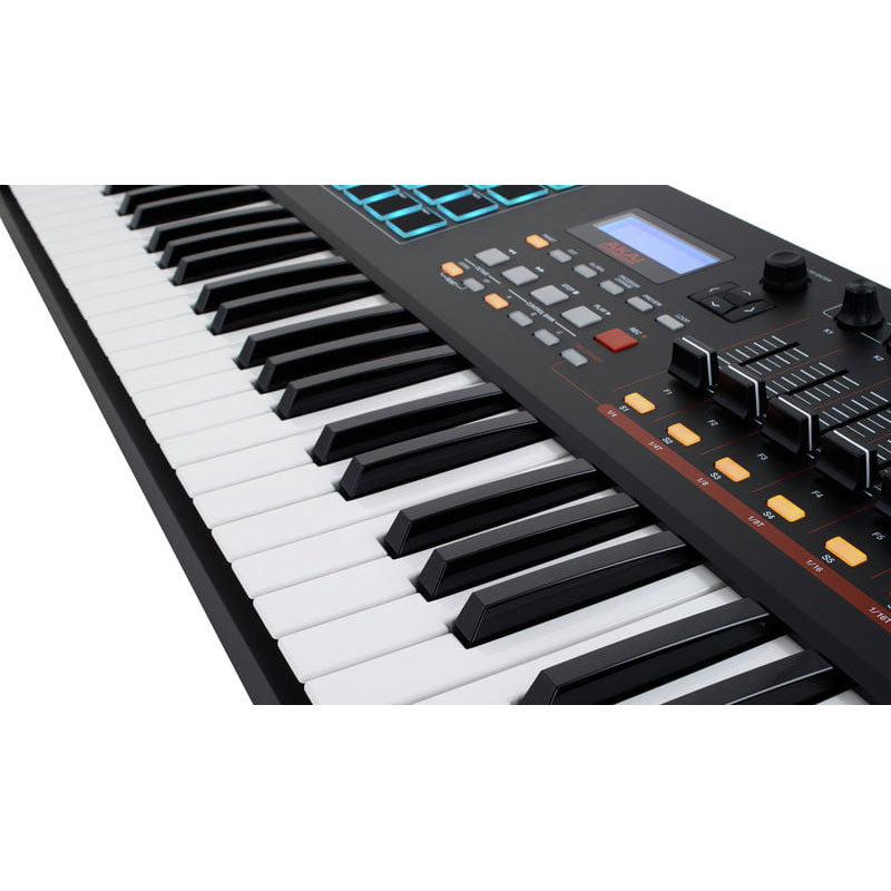 Akai Pro MPK261